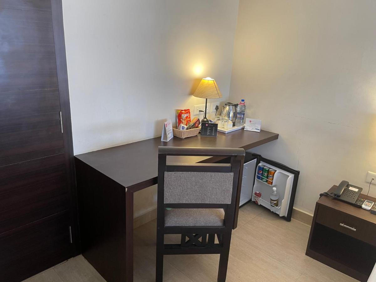 Hotel Yamuna Adur Buitenkant foto