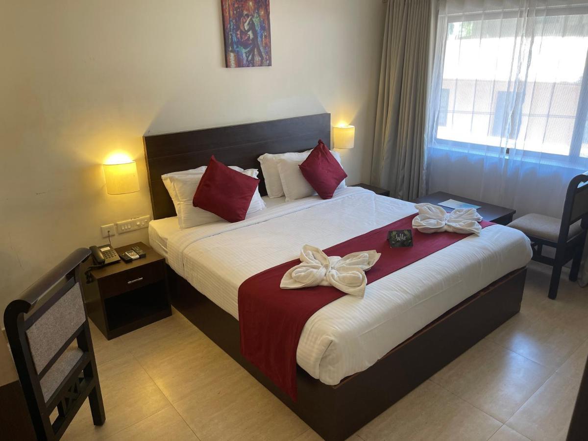 Hotel Yamuna Adur Buitenkant foto