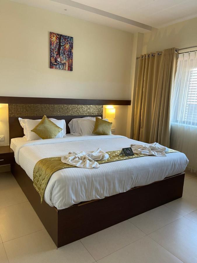Hotel Yamuna Adur Buitenkant foto
