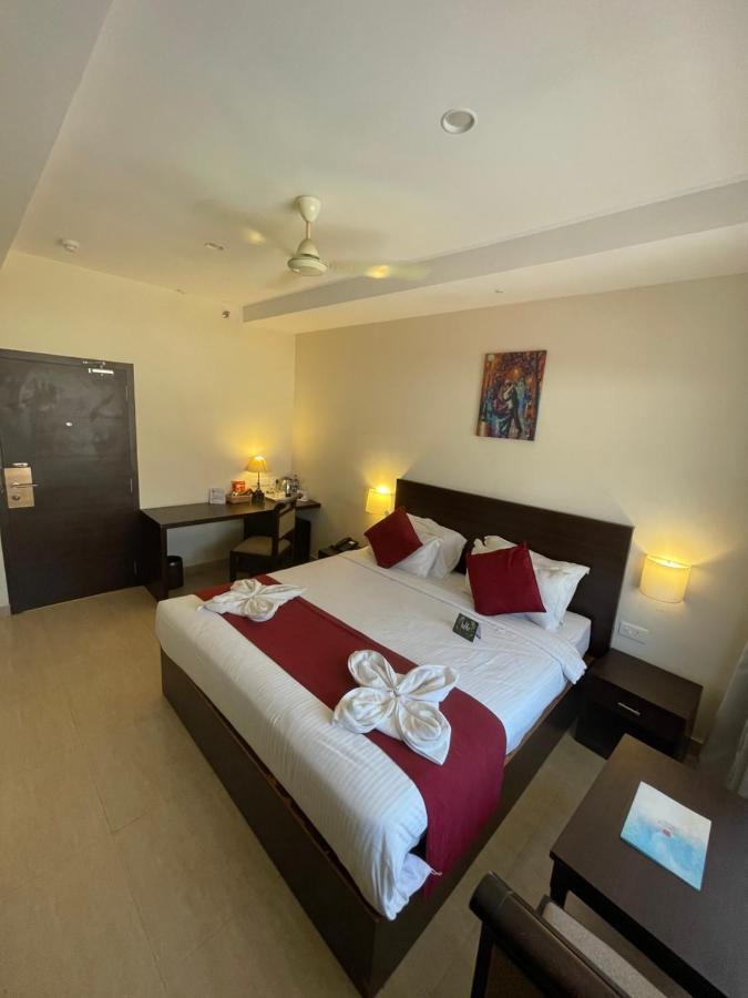 Hotel Yamuna Adur Buitenkant foto