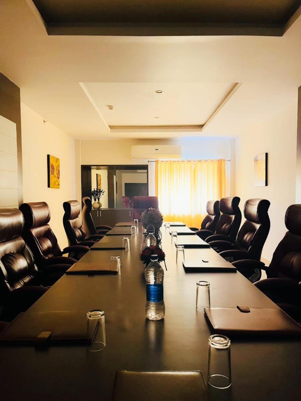 Hotel Yamuna Adur Buitenkant foto