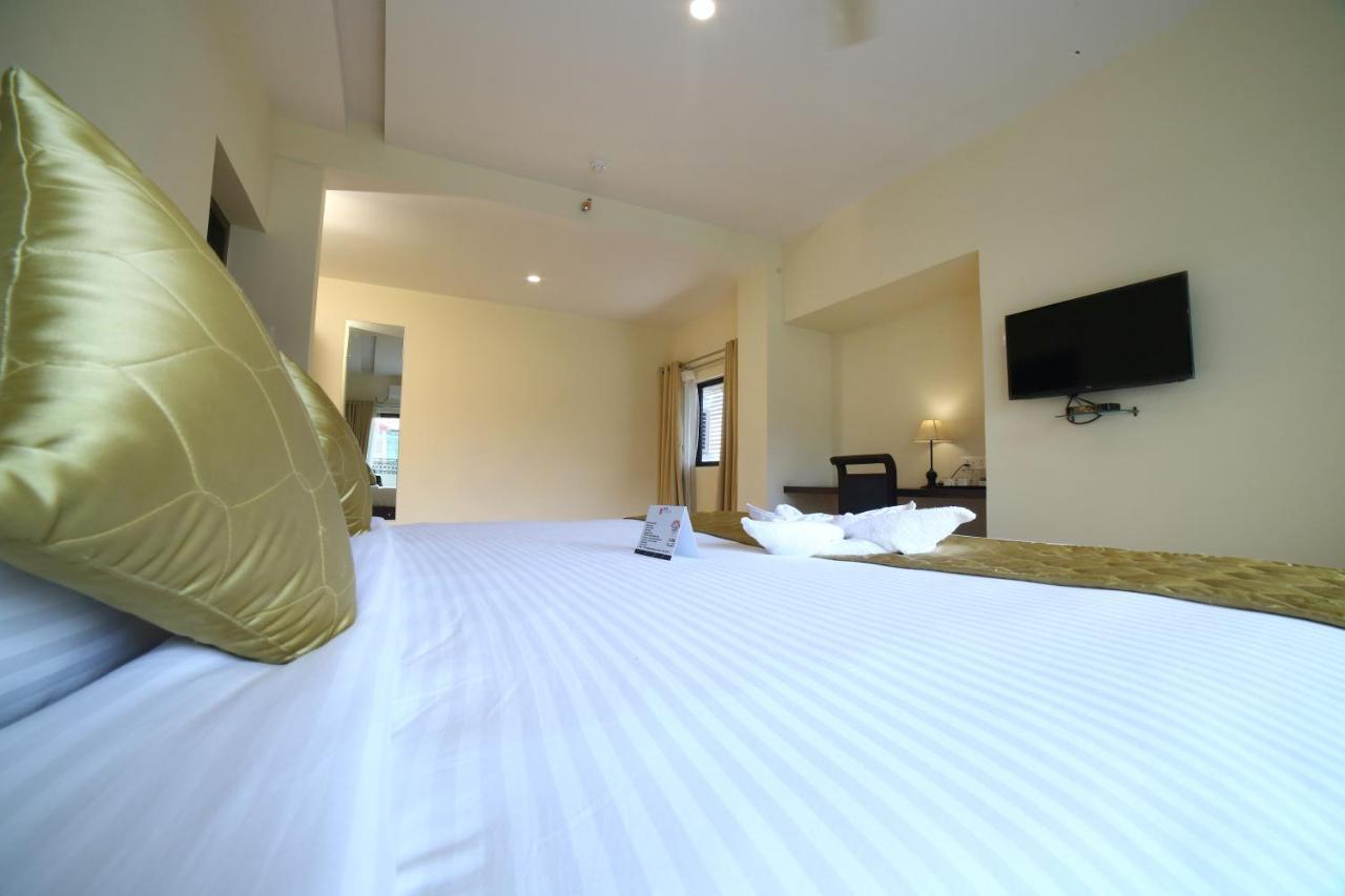 Hotel Yamuna Adur Buitenkant foto